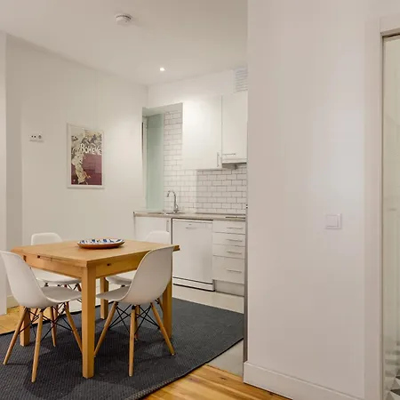 Joivy Inviting Flat Next To Carmo Convent Apartamento Lisboa