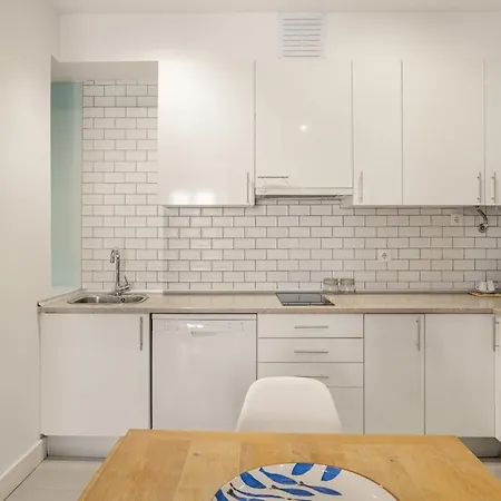 Guestready - Bright Flat Near Money Museum 아파트 *