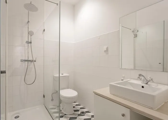 Guestready - Bright Flat Near Money Museum Lissabon